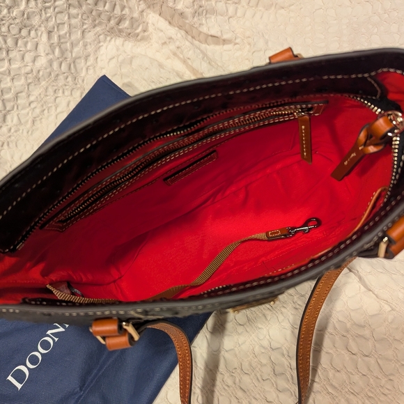NWT Dooney & Bourke Small Lexington Bag - Picture 4 of 7